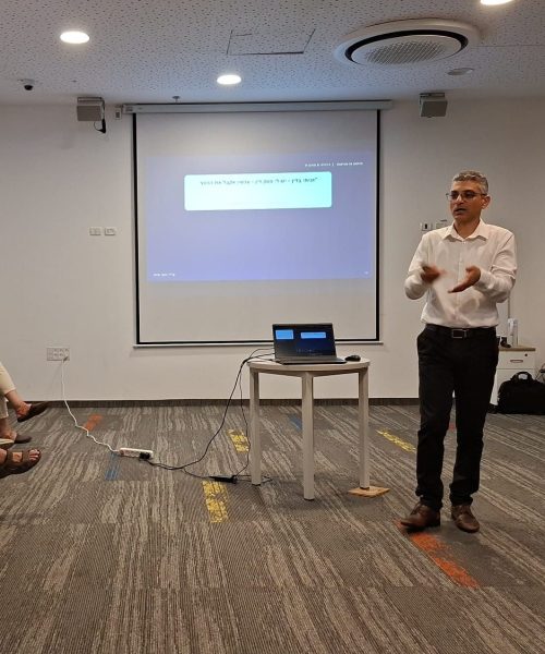 מאחורי הקלעים של אולם בית המשפט
היכל התרבות אורנית
16.6.2026